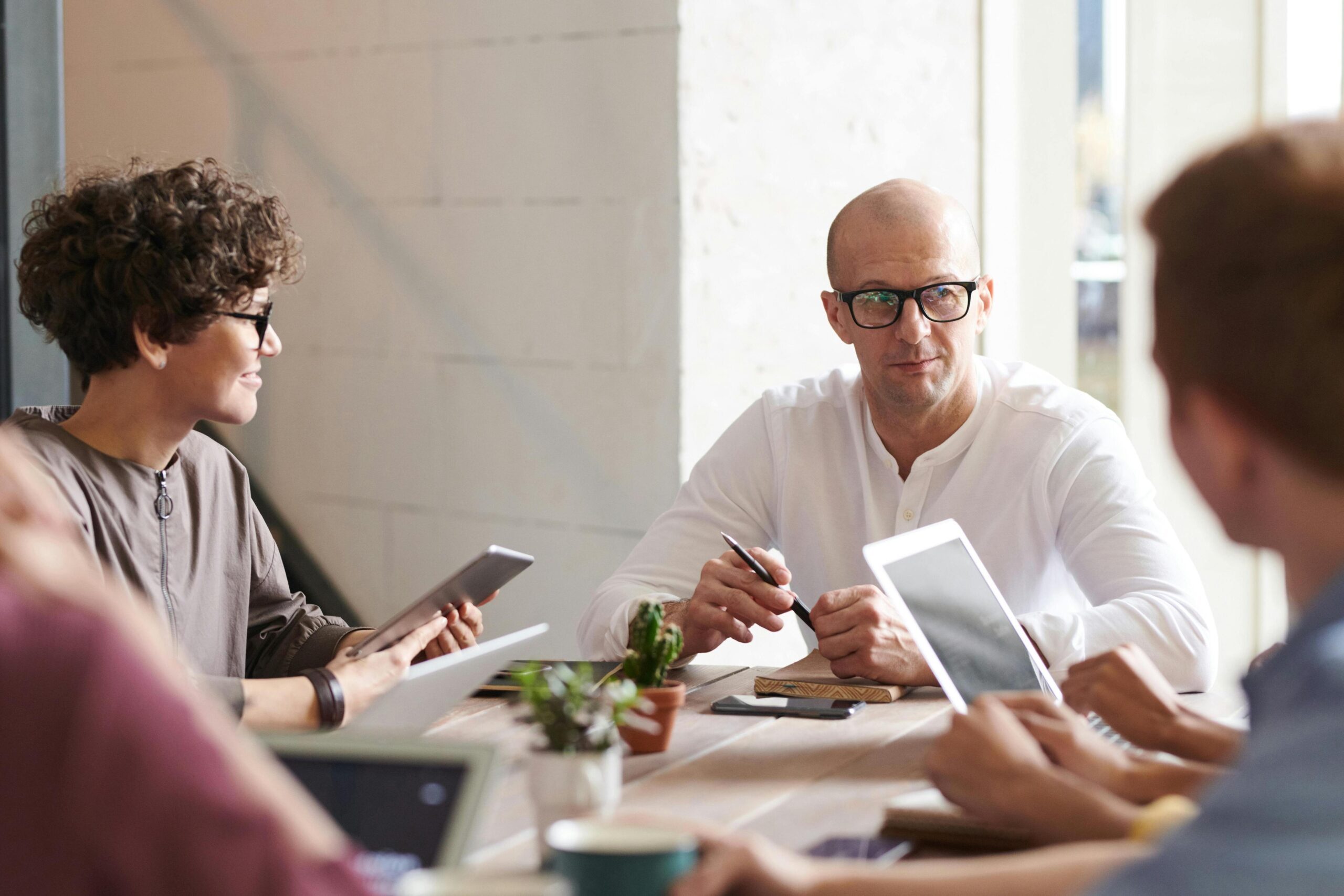 counseling 9x6 ziekteverzuim, personeelswisselingen, zorg voor personeel, bedrijfscounseling, bedrijfscounsellor, Alkmaar, Heerhugowaard, Bergen, Sint Pancras